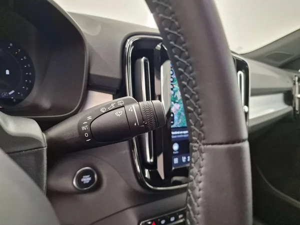 Volvo XC40 — foto 6 van 16