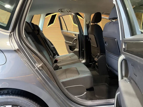 Volkswagen Golf (2020) — foto 15 van 28