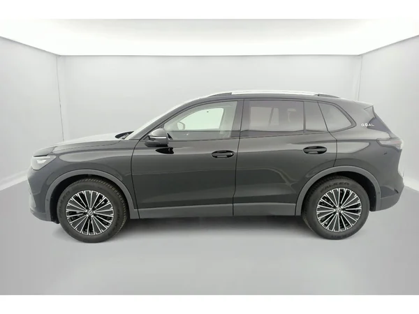 VOLKSWAGEN Tiguan (2025) — foto 36 van 36