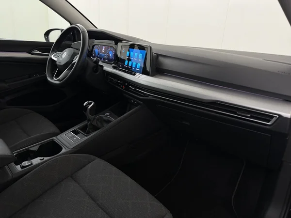 VOLKSWAGEN Golf Variant (2022) — foto 3 van 28