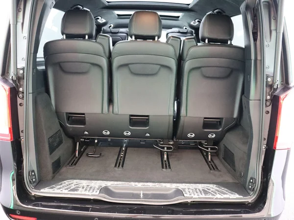 Mercedes-Benz V-Klasse (2024) — foto 25 van 36