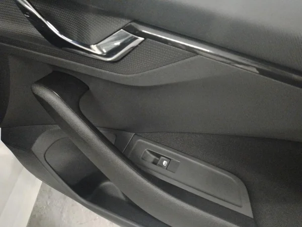 SKODA Kamiq (2021) — foto 9 van 21