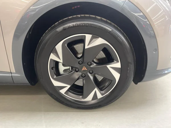 CUPRA Tavascan (2026) — foto 17 van 24