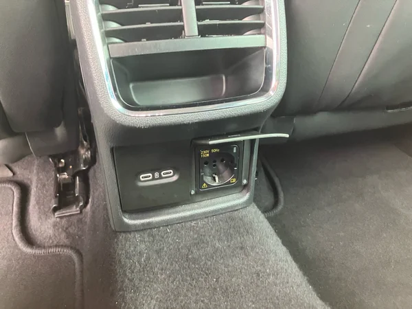 SKODA Octavia Combi PHEV (2021) — foto 10 van 26