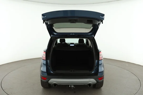 Ford Kuga (2018) — foto 7 van 16