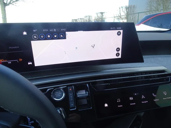 Peugeot e-5008 (2026) — foto 4 van 17
