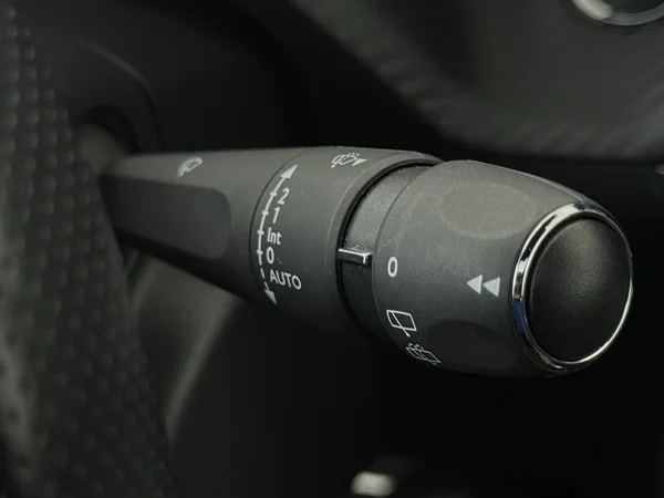 PEUGEOT 208 (2022) — foto 17 van 31