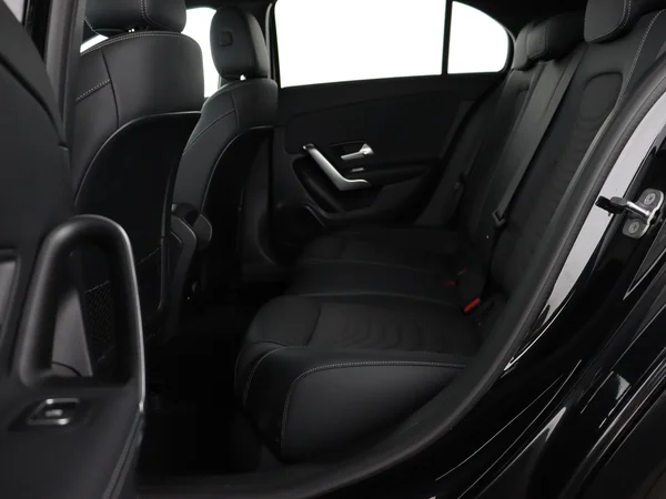 MERCEDES A 250 (2023) — foto 5 van 32