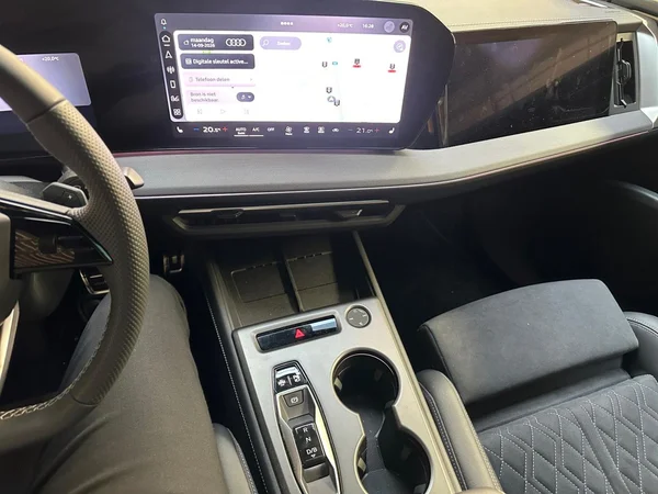 AUDI Q4 Sportback e-tron (2026) — foto 3 van 24