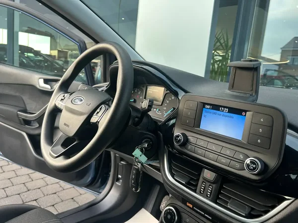 Ford Fiesta (2019) — foto 4 van 21