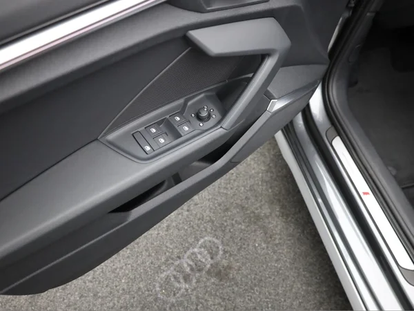 AUDI A3 Sportback (2024) — foto 5 van 21