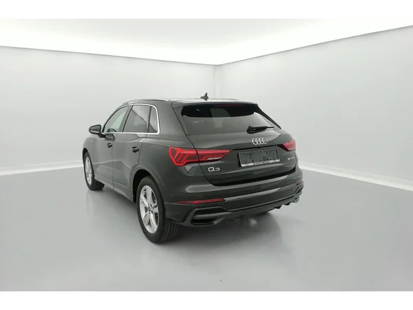 AUDI Q3 (2022) — foto 24 van 28