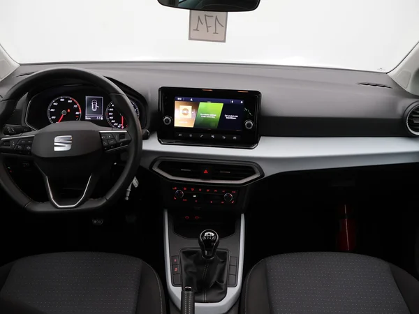SEAT Arona (2023) — foto 3 van 24