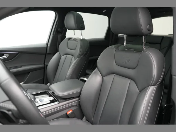 AUDI Q7 e-hybrid (PHEV) (2024) — foto 23 van 37