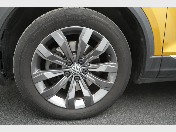 VOLKSWAGEN T-Roc (2018) — foto 22 van 25