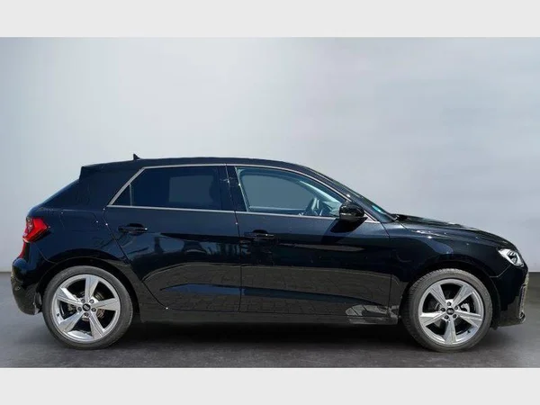 Audi A1 Sportback (2025) — foto 23 van 32