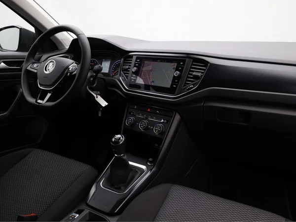 VOLKSWAGEN T-Roc (2021) — foto 11 van 17