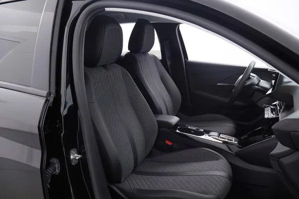 Peugeot E-208 (2025) — foto 6 van 64