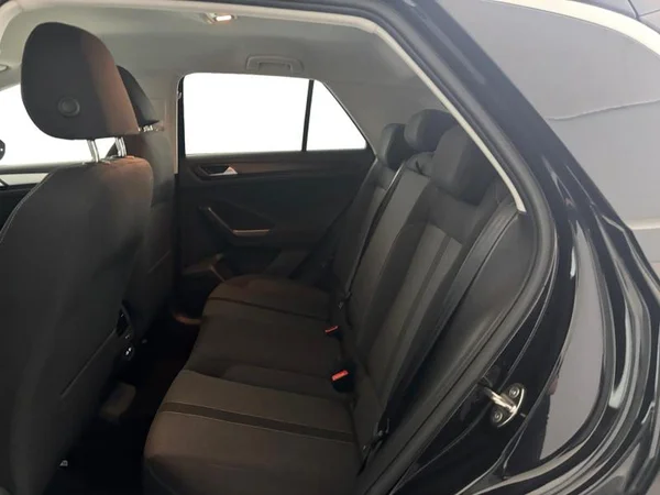 VOLKSWAGEN T-Roc (2024) — foto 4 van 28