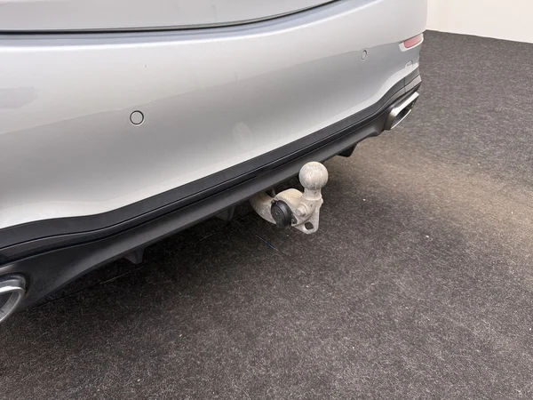 MERCEDES C 300 (2023) — foto 13 van 25