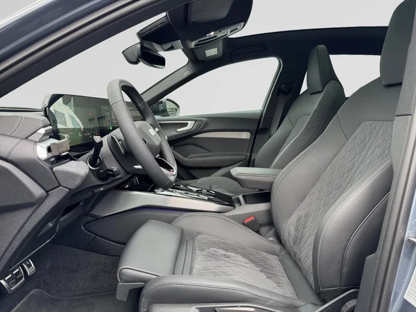 AUDI A5 Avant e-hybrid (PHEV) (2025) — foto 11 van 24