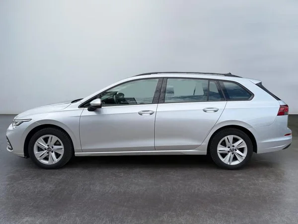 VOLKSWAGEN Golf Variant VIII Dsl (2022) — foto 25 van 29