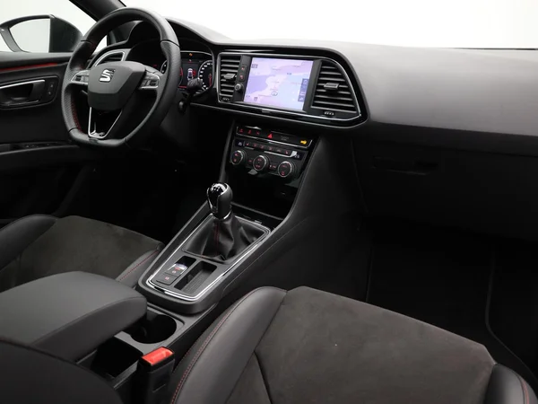 SEAT Leon (2020) — foto 16 van 22