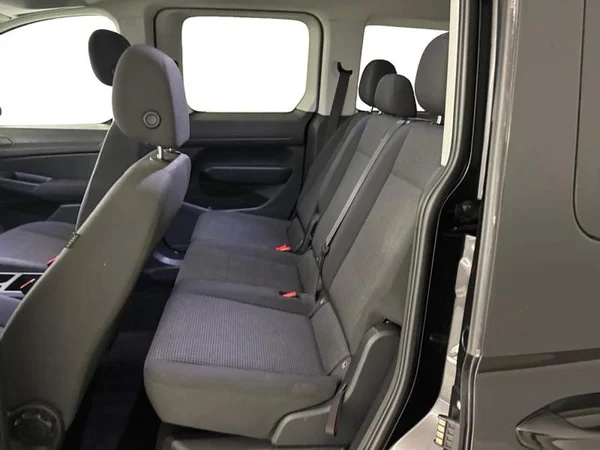VOLKSWAGEN Caddy (2021) — foto 8 van 23