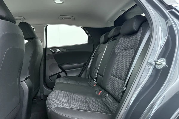 Kia Xceed (2021) — foto 19 van 20