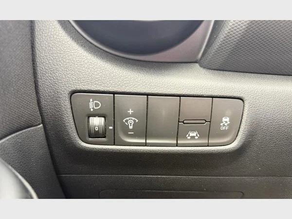 Hyundai KONA (2018) — foto 19 van 29