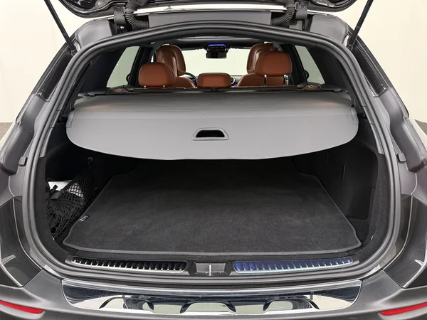 MERCEDES C 220 (2022) — foto 8 van 31