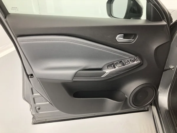 NISSAN Juke (2022) — foto 13 van 27
