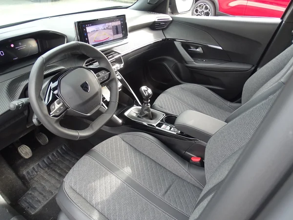 Peugeot 2008 (2025) — foto 18 van 18