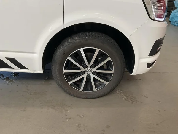 VOLKSWAGEN Multivan T6 Dsl (2018) — foto 15 van 22