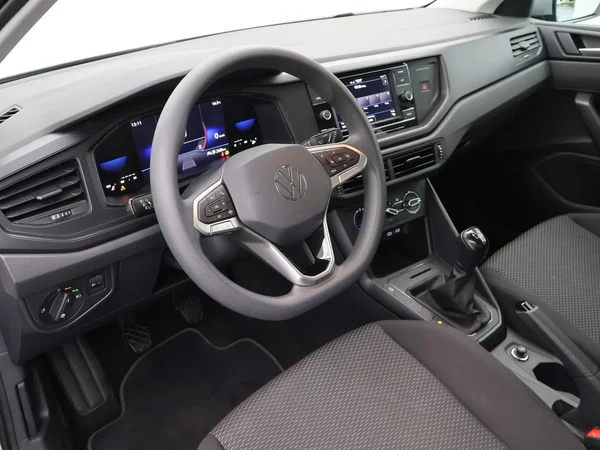 VOLKSWAGEN Polo (2023) — foto 27 van 28