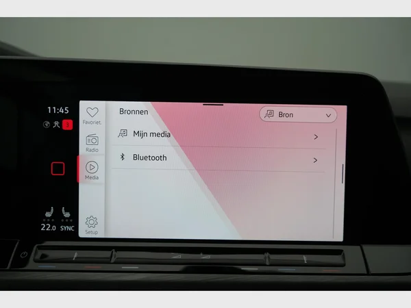 VOLKSWAGEN Golf VIII eHybrid (PHEV) (2020) — foto 29 van 31