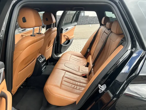Bmw 518 (2019) — foto 13 van 26