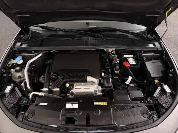 PEUGEOT 308 (2023) — foto 6 van 28