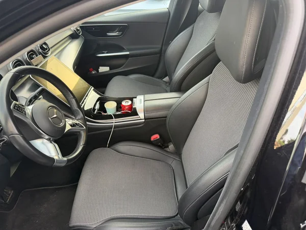 Mercedes-Benz C-Klasse (2023) — foto 17 van 18