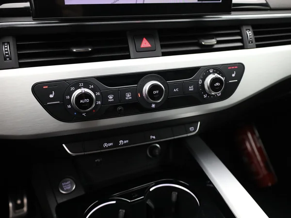 AUDI A4 Avant (2021) — foto 7 van 23