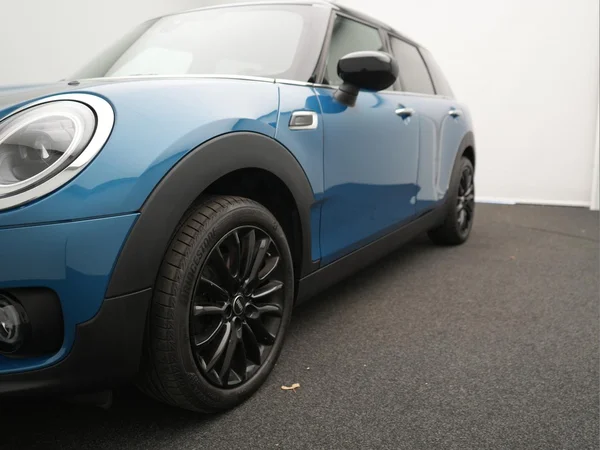 MINI Mini Clubman (F54 LCI) (2023) — foto 21 van 22