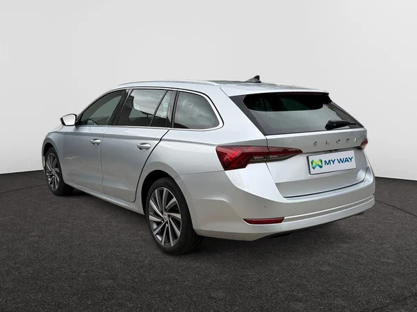 SKODA Octavia Combi (2021) — foto 18 van 24