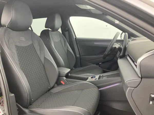 VOLKSWAGEN T-Roc (2026) — foto 22 van 36