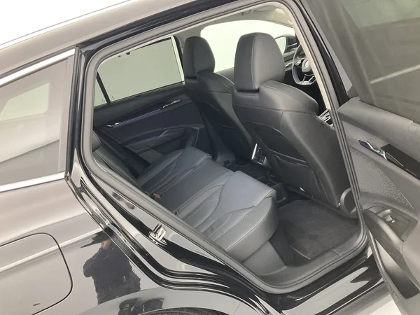 SKODA Enyaq (2022) — foto 11 van 37