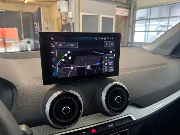AUDI Q2 (2024) — foto 2 van 15