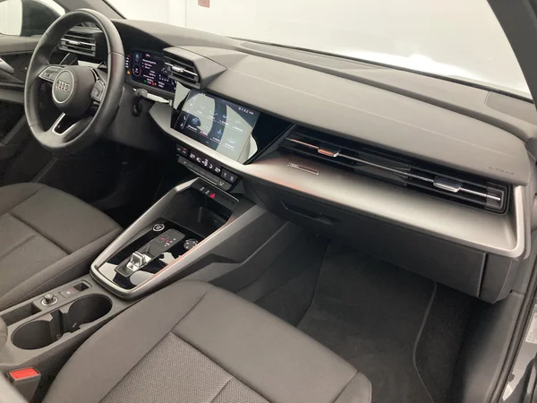 AUDI A3 Sedan (2021) — foto 25 van 27
