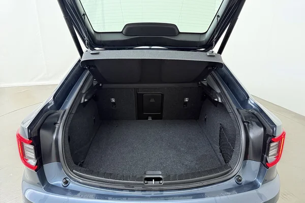 POLESTAR Polestar 2 (2023) — foto 21 van 25