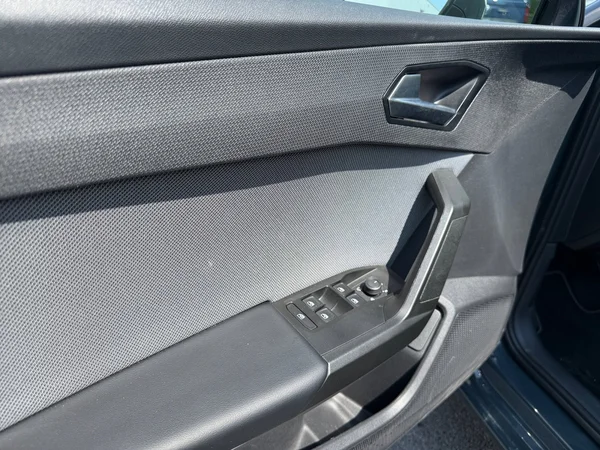 SEAT Leon ST (2024) — foto 10 van 24