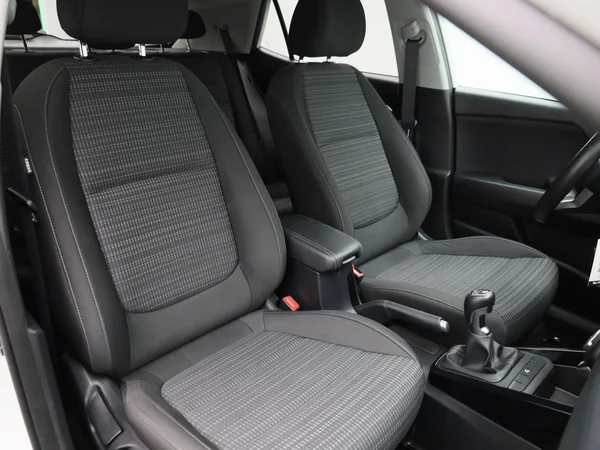 Kia Stonic (2021) — foto 27 van 39
