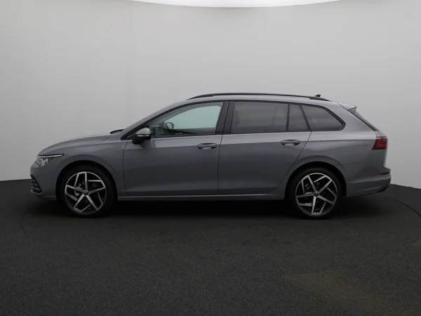 VOLKSWAGEN Golf VIII SW (2024) — foto 19 van 26
